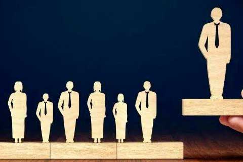 浦发银行迎来“70后”新行长！（附组织架构）