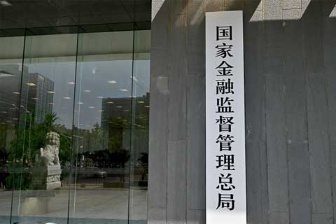 李云泽首次亮相“部长通道”回应热点问题，释放重磅信号